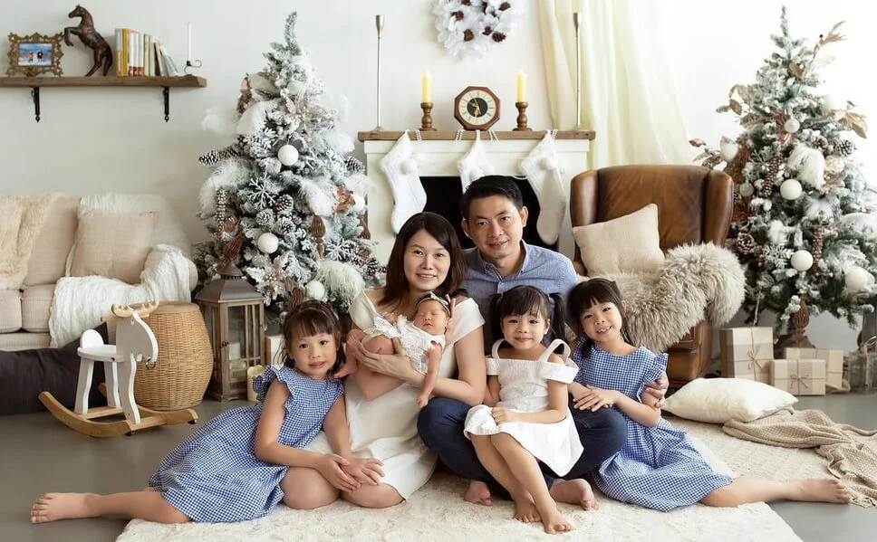15. Blue and White Family Tones